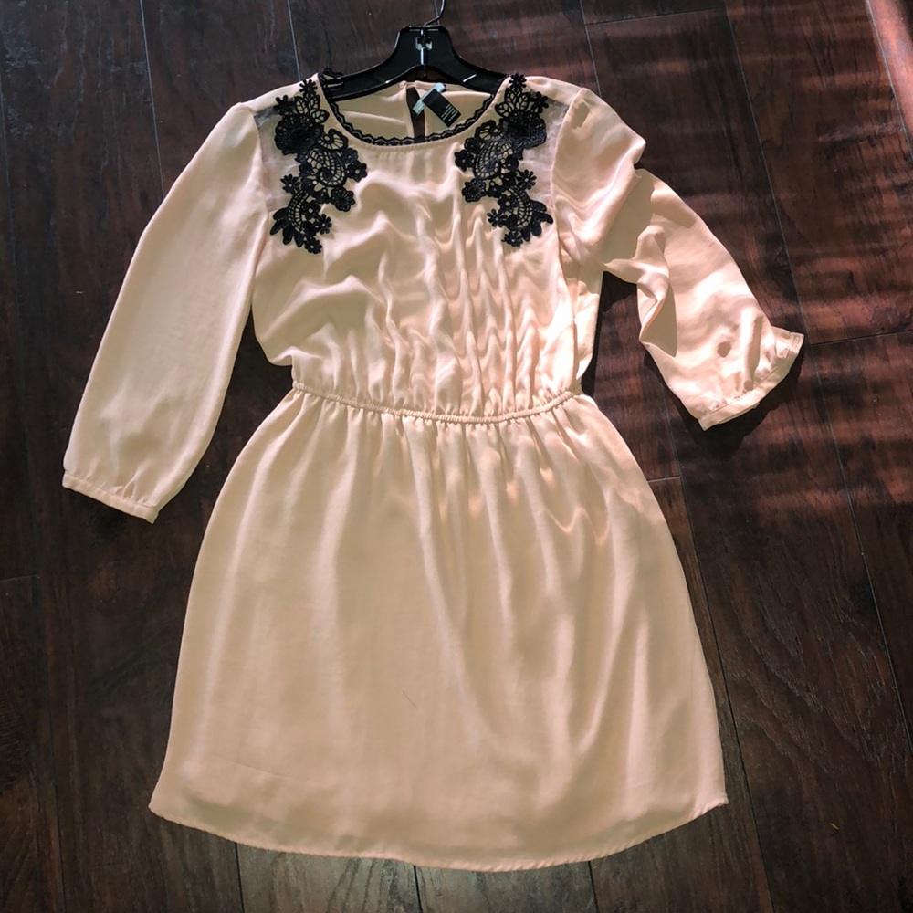 Forever 21 dress with Embroidery on the shoulders